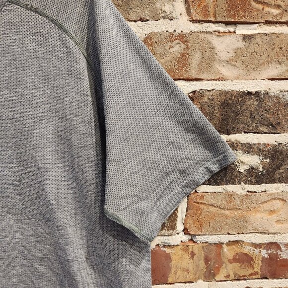 Lululemon Metal Vent Athletic Shirt Men’s Size XL Light Gray Breathable Wicking - Picture 3 of 13